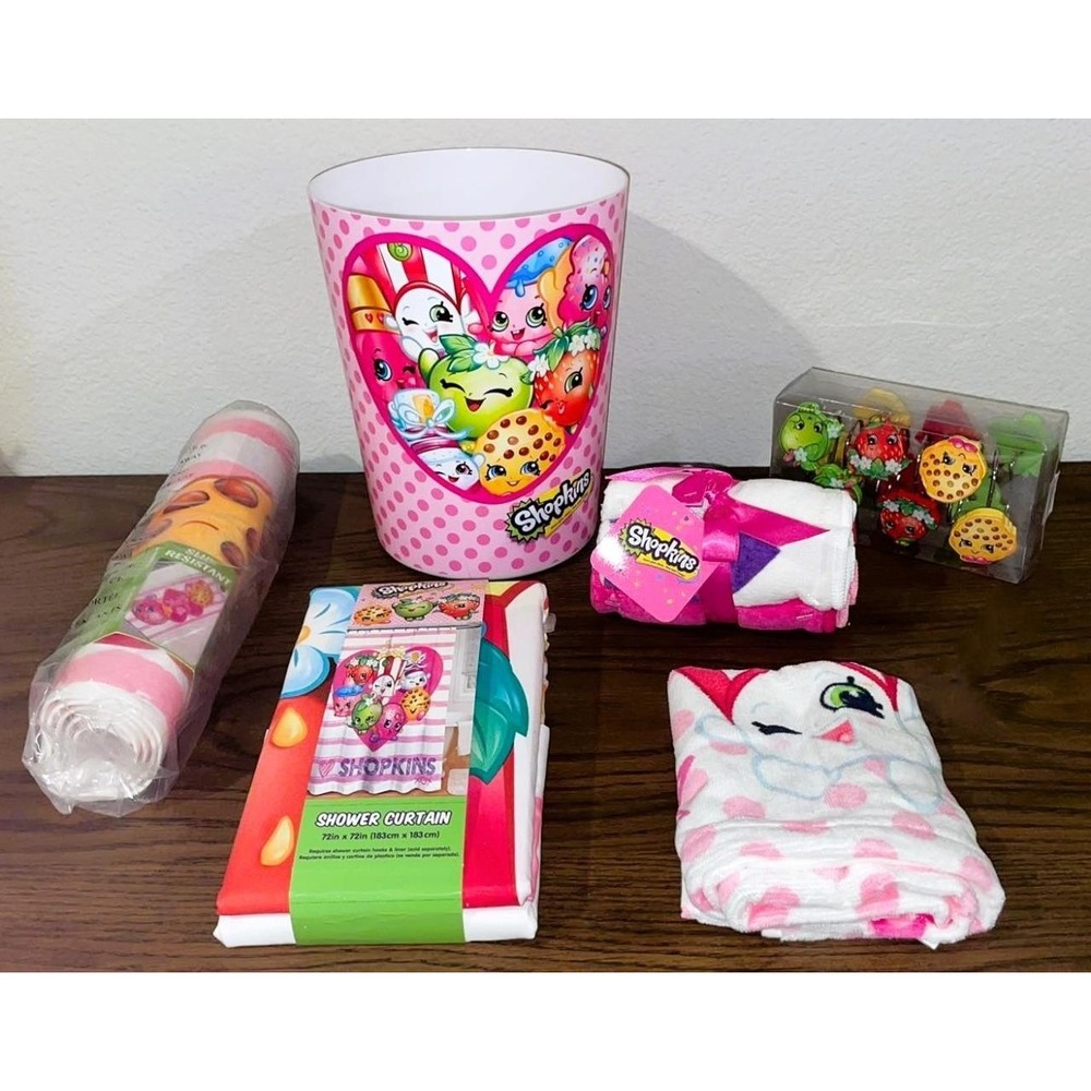 NEW Shopkins Shower Bath 6 pc Set Wastebasket Shower Curtain Bath Mat Towel etc